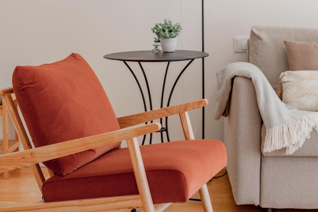 Virtudes Flat W/ Ac & Balcony By Lovelystay Porto Exterior foto
