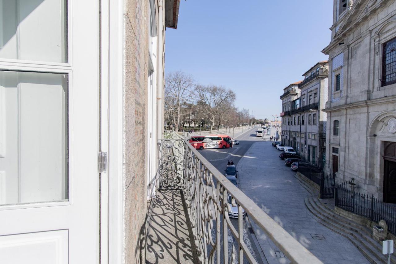 Virtudes Flat W/ Ac & Balcony By Lovelystay Porto Exterior foto